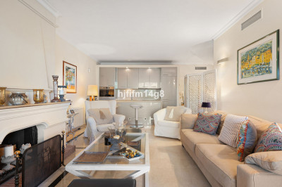 3 Bedroom Penthouse in Nueva Andalucía - Image 4