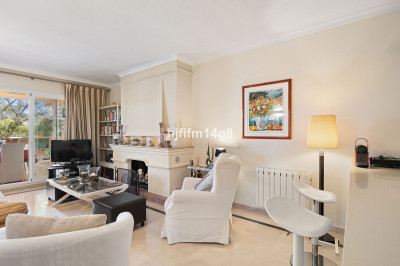 3 Bedroom Penthouse in Nueva Andalucía - Image 5
