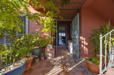 2 Bedroom Ground Floor Apartment in La Quinta - Image 2