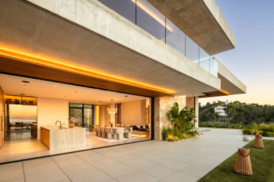 6 Bedroom Detached Villa in El Madroñal - Image 5