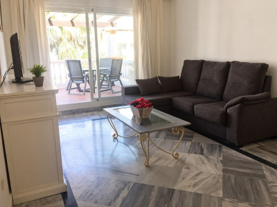 2 Bedroom Top Floor Apartment in Nueva Andalucía - Image 4