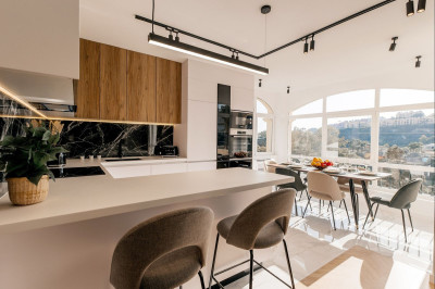 3 Bedroom Penthouse in La Quinta - Image 1