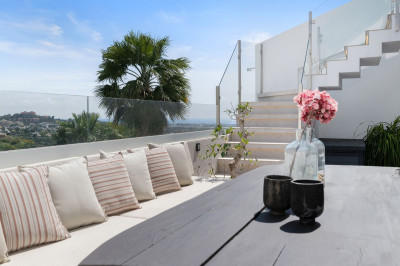 2 Bedroom Penthouse in La Quinta - Image 3