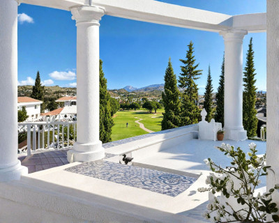 4 Bedroom Townhouse in Nueva Andalucía - Image 1