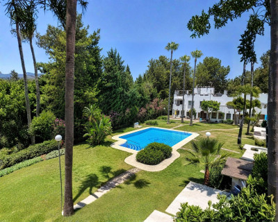 4 Bedroom Townhouse in Nueva Andalucía - Image 2
