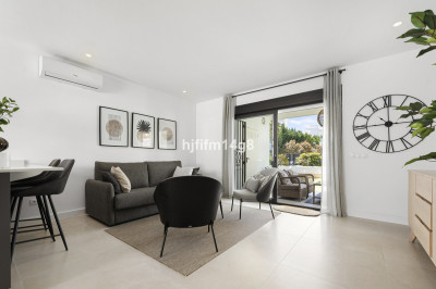 1 Bedroom Ground Floor Apartment in Nueva Andalucía
