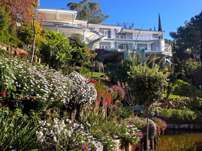 5 Bedroom Detached Villa in El Madroñal - Image 1