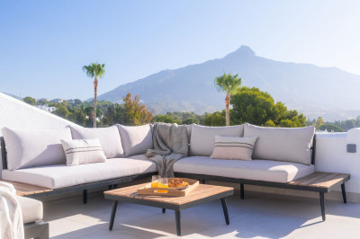 2 Bedroom Townhouse in Nueva Andalucía - Image 2