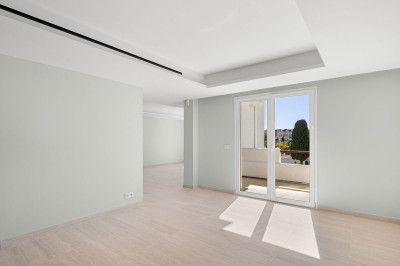 3 Bedroom Penthouse in Nueva Andalucía - Image 5