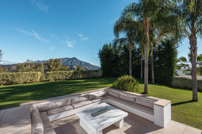 5 Bedroom Detached Villa in El Madroñal - Image 5