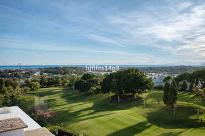 3 Bedroom Penthouse Duplex in La Quinta - Image 2