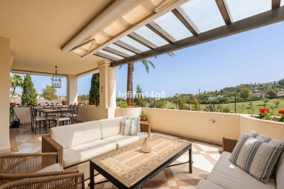 3 Bedroom Middle Floor Apartment in Nueva Andalucía - Image 1