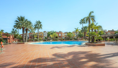 2 Bedroom Penthouse Duplex in Nueva Andalucía - Image 4
