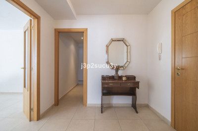 4 Bedroom Middle Floor Apartment in Nueva Andalucía - Image 5