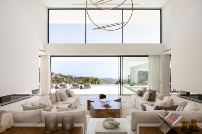 7 Bedroom Detached Villa in El Madroñal - Image 4