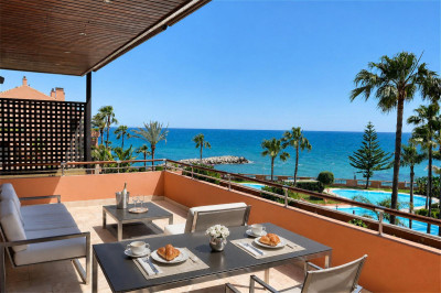 3 Bedroom Penthouse in Puerto Banús - Image 1
