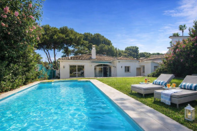 3 Bedroom Detached Villa in Nueva Andalucía - Image 1