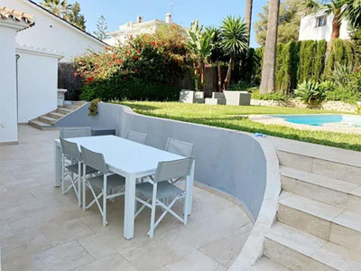 3 Bedroom Detached Villa in Nueva Andalucía - Image 2
