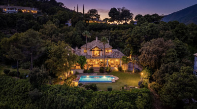 5 Bedroom Detached Villa in La Zagaleta - Image 1