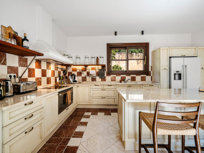 5 Bedroom Detached Villa in La Zagaleta - Image 4
