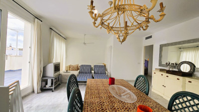 1 Bedroom Middle Floor Apartment in Nueva Andalucía - Image 5