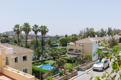 2 Bedroom Middle Floor Apartment in La Quinta