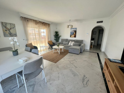 2 Bedroom Middle Floor Apartment in Puerto Banús - Image 4