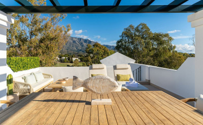 4 Bedroom Duplex in Nueva Andalucía - Image 5