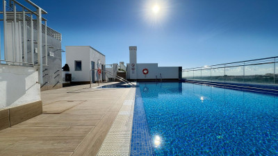 3 Bedroom Middle Floor Apartment in Nueva Andalucía - Image 1