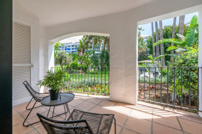 3 Bedroom Middle Floor Apartment in Puerto Banús - Image 5