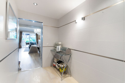 2 Bedroom Ground Floor Apartment in Puerto Banús - Image 5