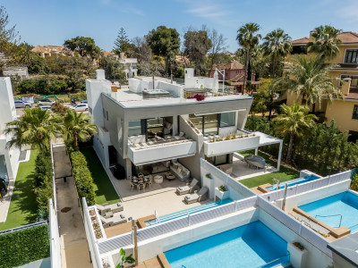 5 Bedroom Semi-Detached House in Puerto Banús - Image 2