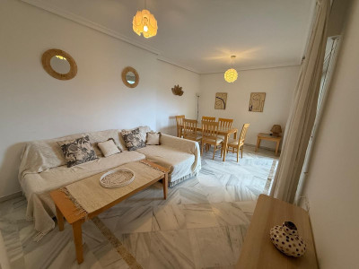 2 Bedroom Middle Floor Apartment in Nueva Andalucía - Image 3