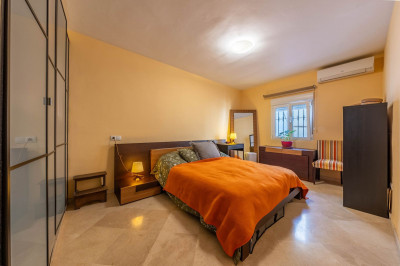 2 Bedroom Ground Floor Apartment in Nueva Andalucía - Image 5