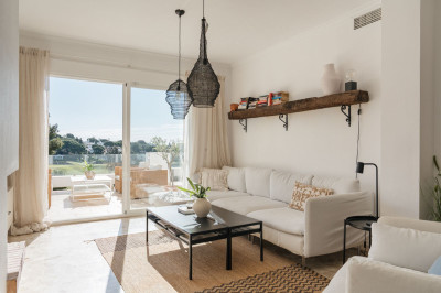 2 Bedroom Penthouse in Nueva Andalucía - Image 4
