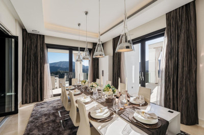 7 Bedroom Detached Villa in La Zagaleta - Image 5