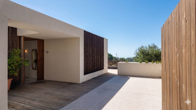 5 Bedroom Detached Villa in El Madroñal - Image 4