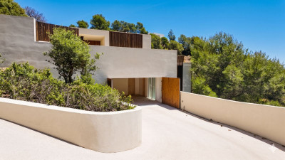 5 Bedroom Detached Villa in El Madroñal - Image 5