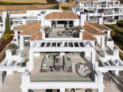 3 Bedroom Penthouse Duplex in Nueva Andalucía - Image 4