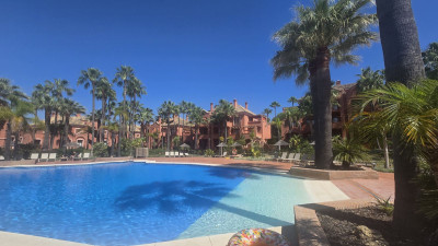 2 Bedroom Ground Floor Apartment in Puerto Banús - Image 1