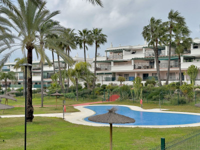 2 Bedroom Middle Floor Apartment in Nueva Andalucía - Image 1