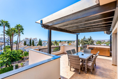 3 Bedroom Penthouse in Nueva Andalucía