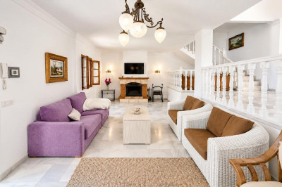 3 Bedroom Semi-Detached House in Nueva Andalucía - Image 3
