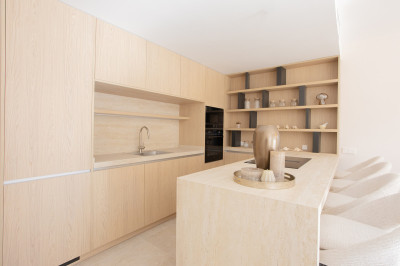 4 Bedroom Penthouse Duplex in Nueva Andalucía - Image 4