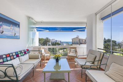3 Bedroom Middle Floor Apartment in Puerto Banús - Image 3