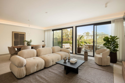 3 Bedroom Middle Floor Apartment in Nueva Andalucía - Image 5