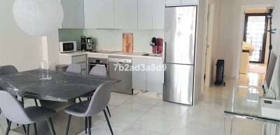 2 Bedroom Middle Floor Apartment in Nueva Andalucía - Image 4