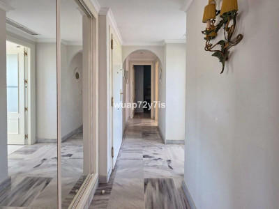 2 Bedroom Penthouse in Nueva Andalucía - Image 2