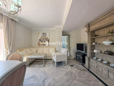 2 Bedroom Penthouse in Nueva Andalucía - Image 4