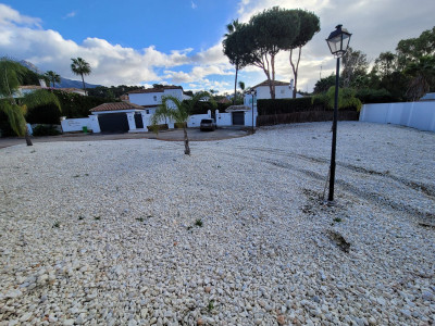 Land in Nueva Andalucía - Image 3